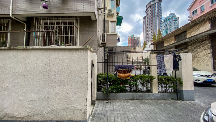 广电大楼外景图