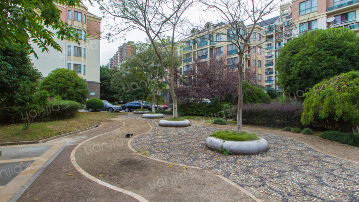 金山豪庭外景图