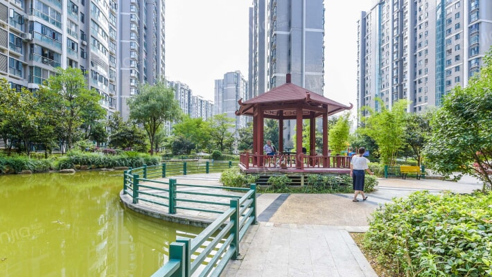 世纪城龙昌苑外景图