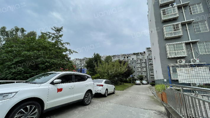 莲花社区外景图