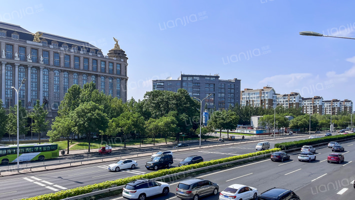 汤泉逸墅外景图