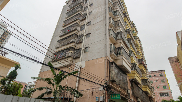 苹果小筑外景图