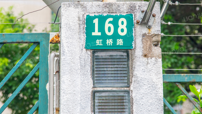 东方曼哈顿外景图