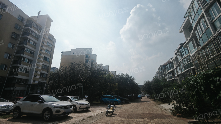 泰达金色领地外景图