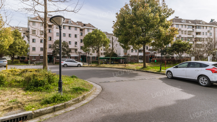 金利公寓外景图