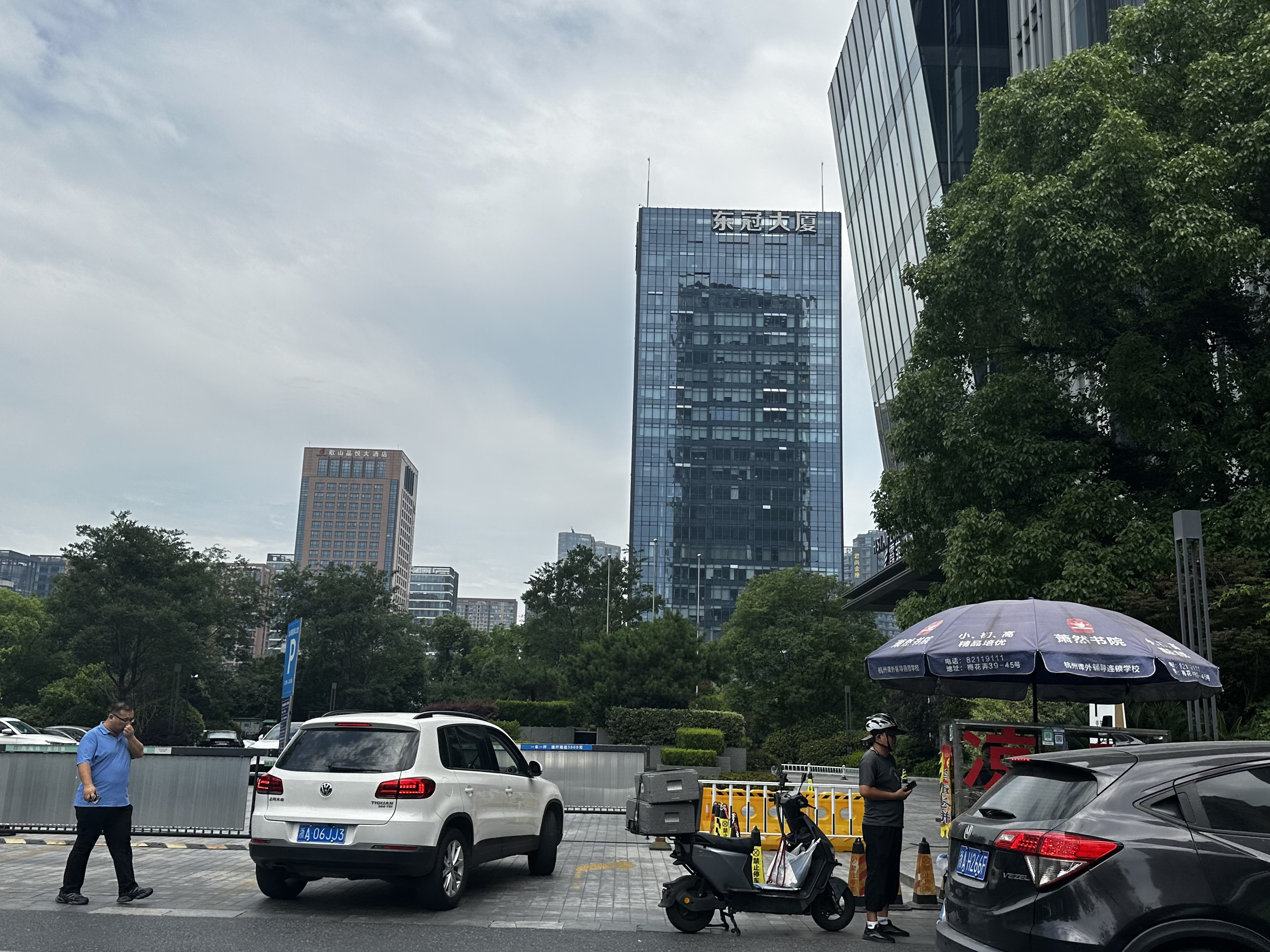 郦城公馆小区实景 10
