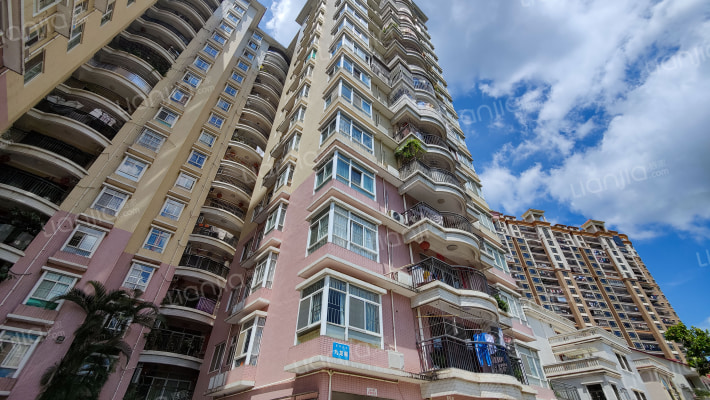 碧湖花园外景图