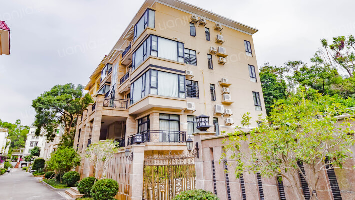 荣泰山庄外景图