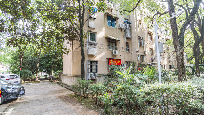 中国保险管理干部学院宿舍外景图