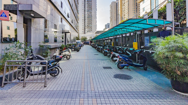 投资大厦外景图