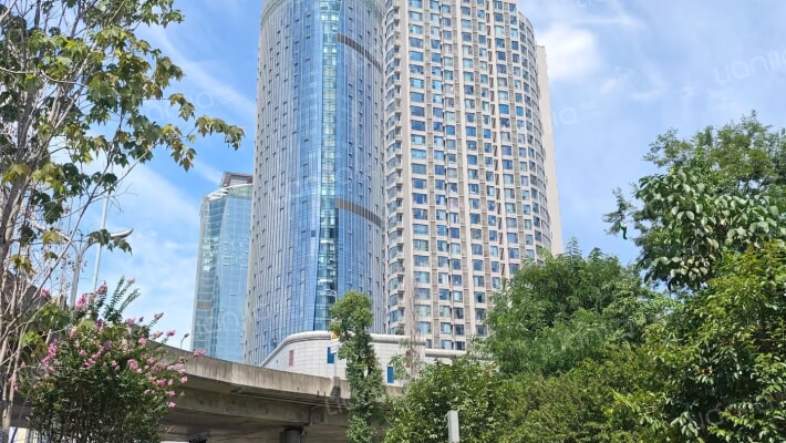 多弗国际中心外景图