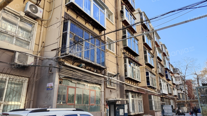 统计局宿舍外景图