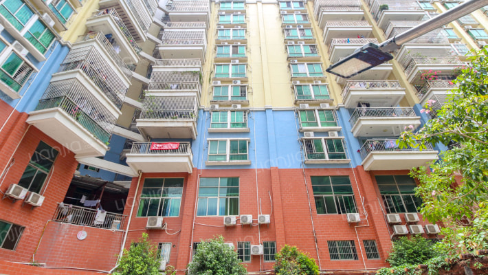 润鑫花园外景图