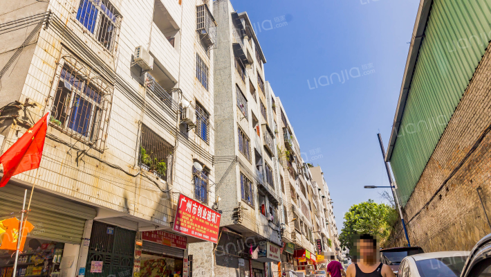 蟾蜍石东路外景图