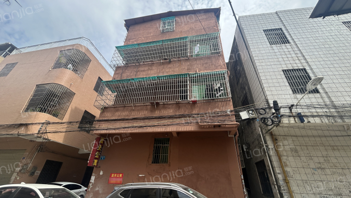 商业后街外景图