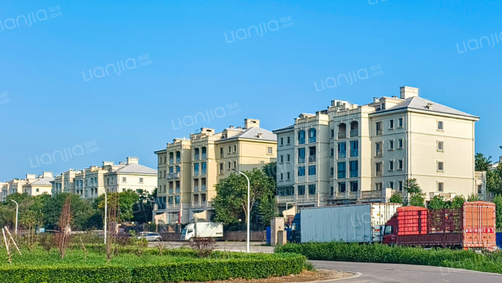 蓝岸丽舍四期外景图