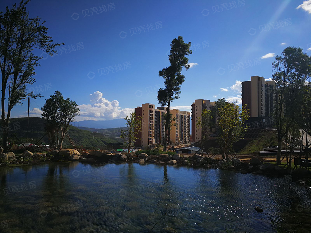 大理北京湾实景图