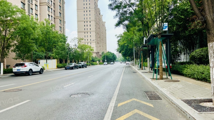 西江华府二区外景图