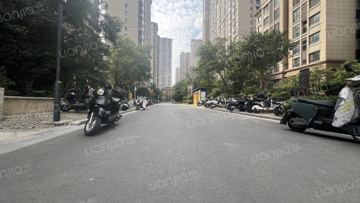 祝福红城五期外景图