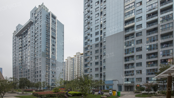 同曦国际广场外景图