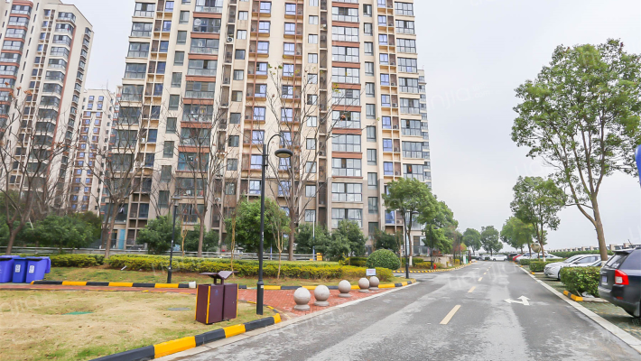 尹东八村一区外景图