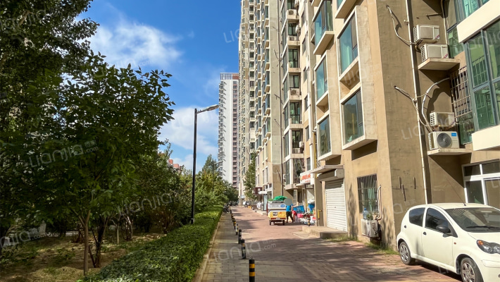 虹畔馨苑外景图