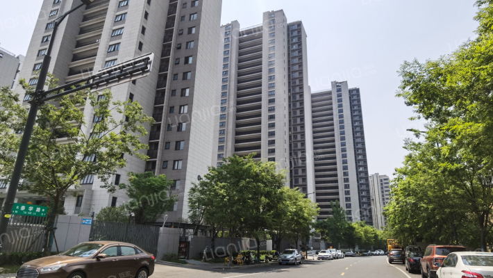 花样年花好园外景图