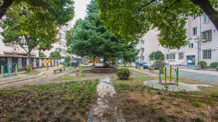 泾港公寓外景图