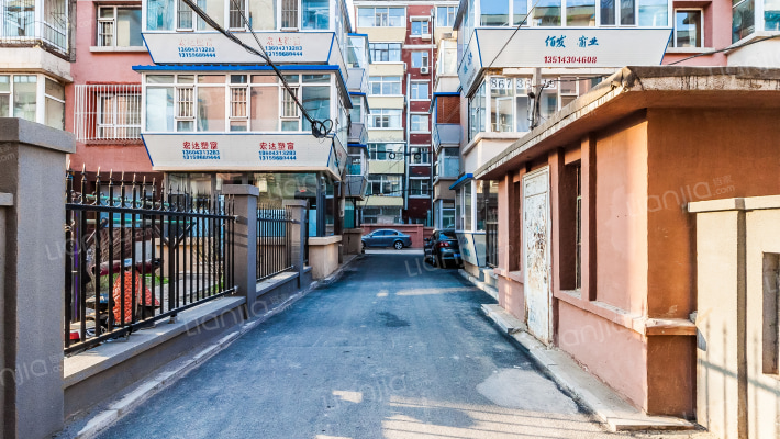 平通小区外景图