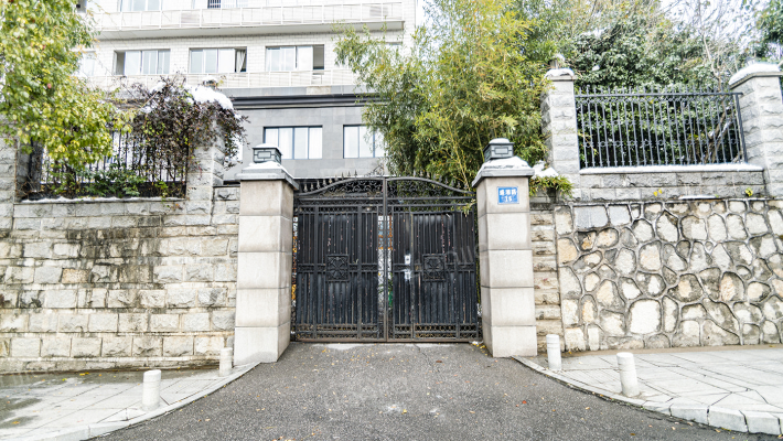 边检总站家属院外景图