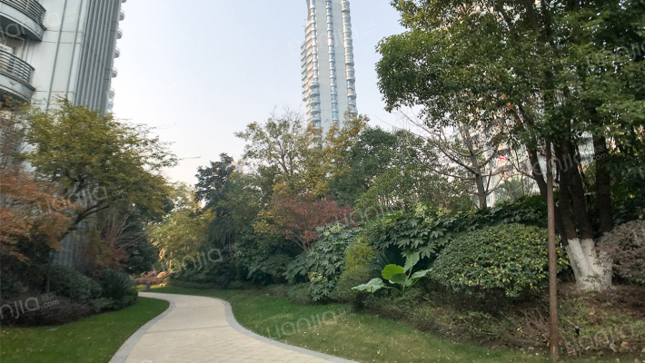 东方御府外景图