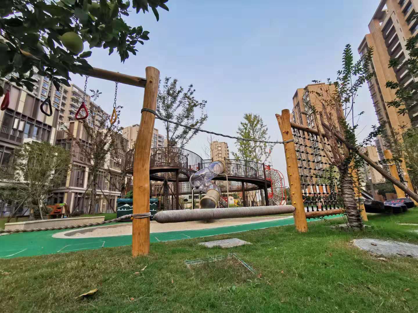 Castalia compound photo 8