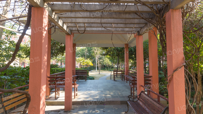 岚皋馨苑外景图