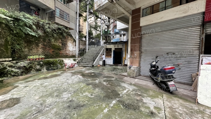 威清路125号外景图