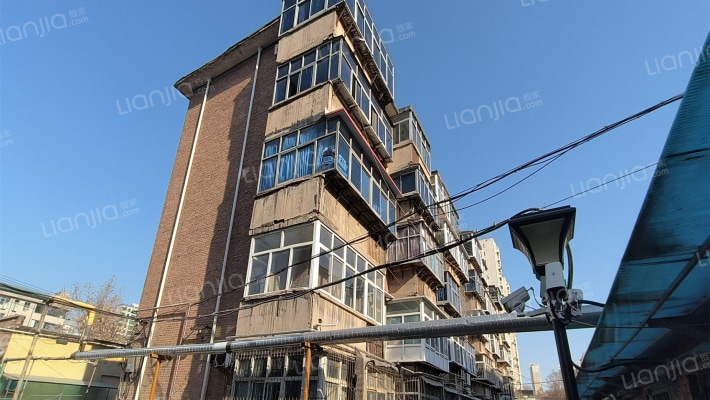 建国路8号外景图