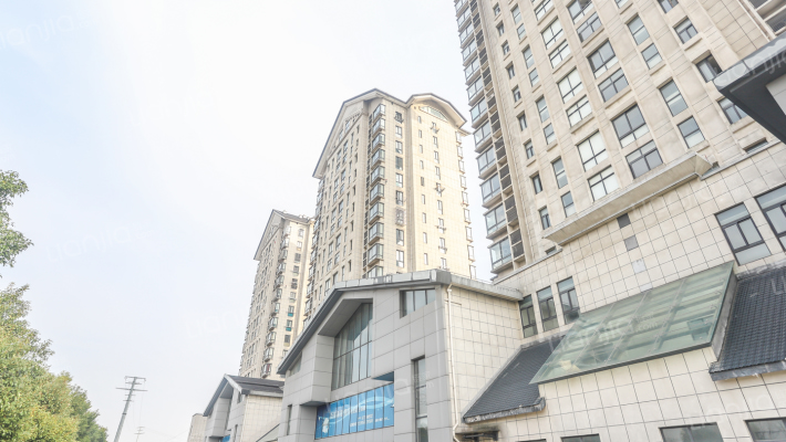 金湖银滩外景图