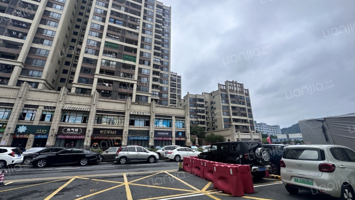 嘉骏幸福里外景图