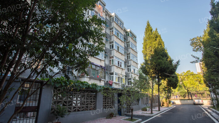 市三十四中宿舍外景图