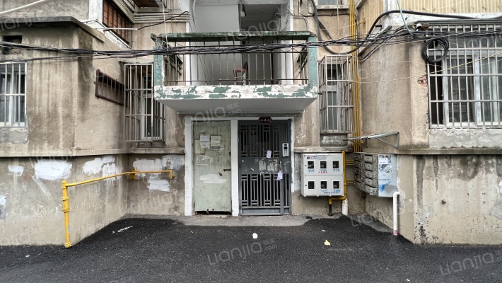 省石化厅宿舍外景图