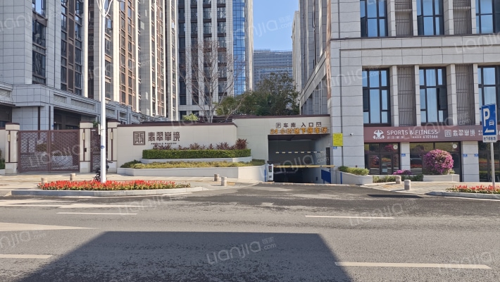 永同昌翡翠峯境外景图