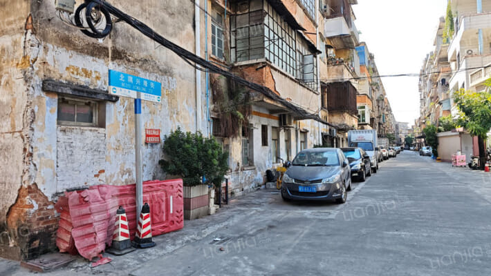 北隅兴隆街外景图