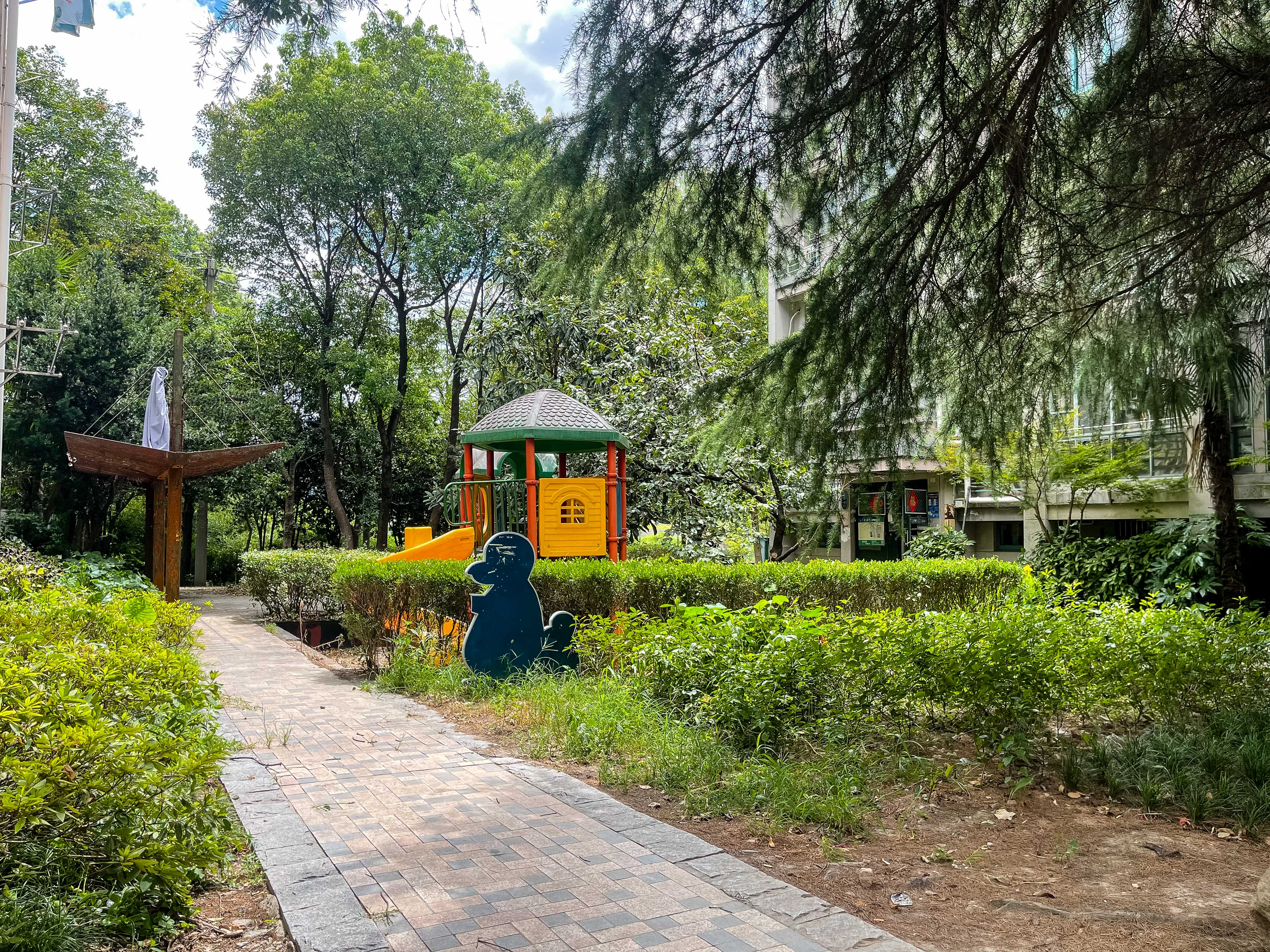 Wanjia Garden compound photo 19