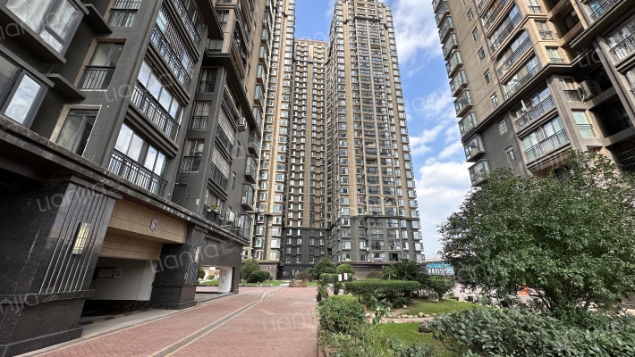 泉天下·泉城首府外景图