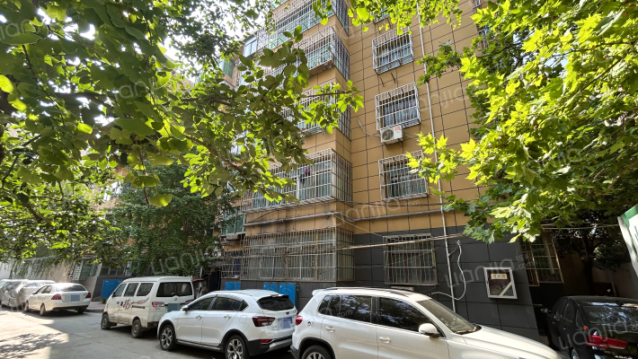 电力机械厂家属院外景图