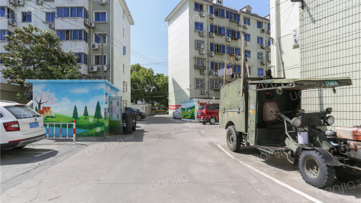 祁昌路135弄外景图