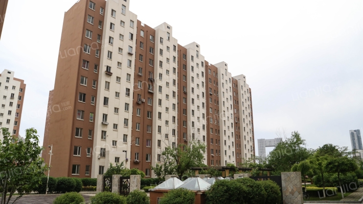 大连城润万家房价怎么样城润万家房源户型图小区车位交通地址详情分析