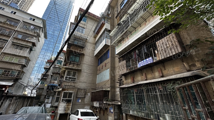花溪大道北段67号外景图