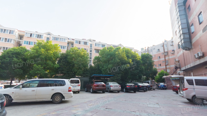 中前公寓外景图