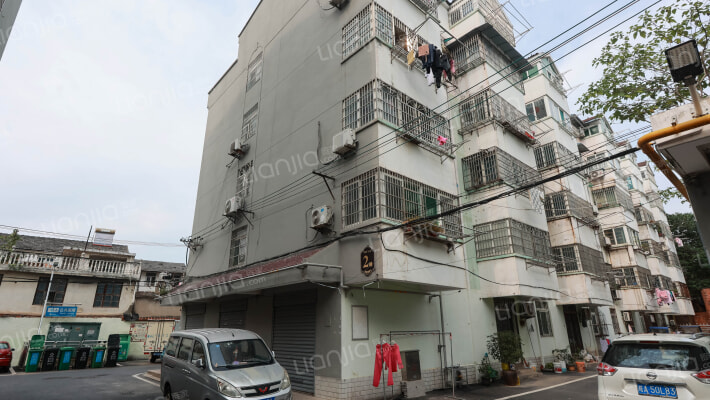 印刷厂宿舍外景图