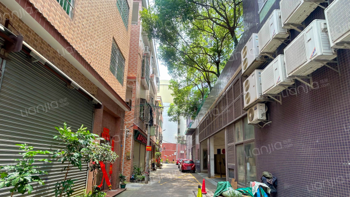 美敦商业大厦外景图